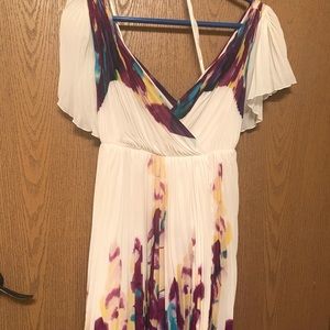 Beautiful Diane Von Furstenberg dress.